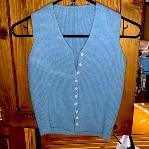 Baby blue crop top make me a offer :)